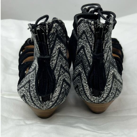 Minnetonka Sandals Black Suede Women’s Size 8 Slip On  Comfort Summer Shoes Flat - Picture 6 of 11